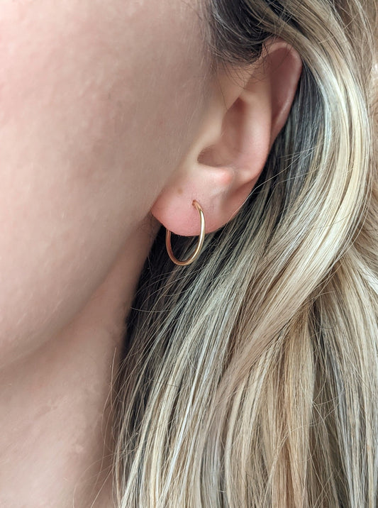 Essential Hoops Set Layer the Love